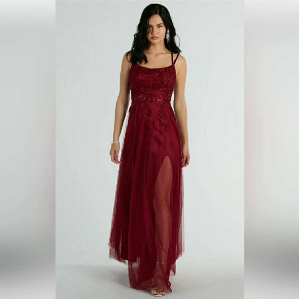 Windsor Burgundy Lace Prom Dress